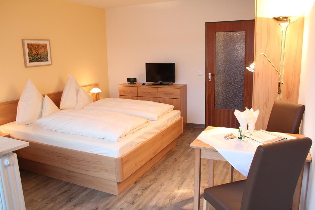 Chalet Swiss - Appartementhotel Bad Fussing Room photo